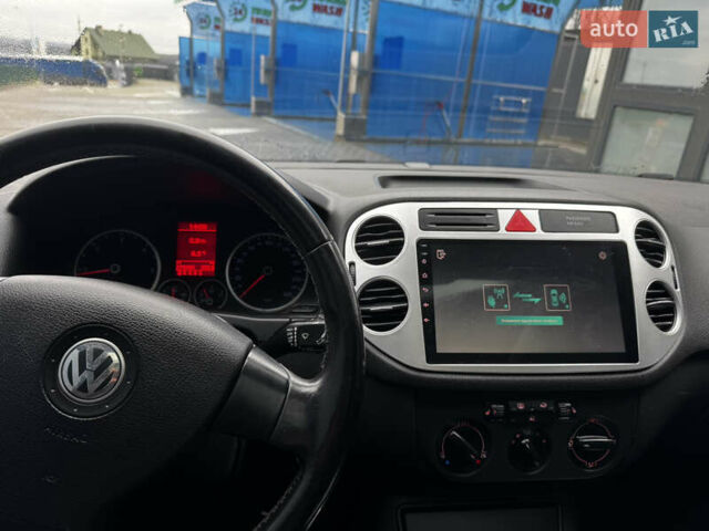 Черный Фольксваген Тигуан, объемом двигателя 1.97 л и пробегом 270 тыс. км за 12200 $, фото 10 на Automoto.ua