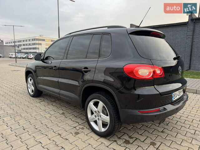 Чорний Фольксваген Тігуан, об'ємом двигуна 2 л та пробігом 290 тис. км за 10200 $, фото 19 на Automoto.ua