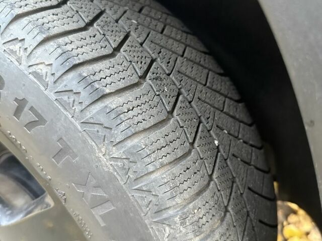 Черный Фольксваген Тигуан, объемом двигателя 2 л и пробегом 360 тыс. км за 5500 $, фото 17 на Automoto.ua