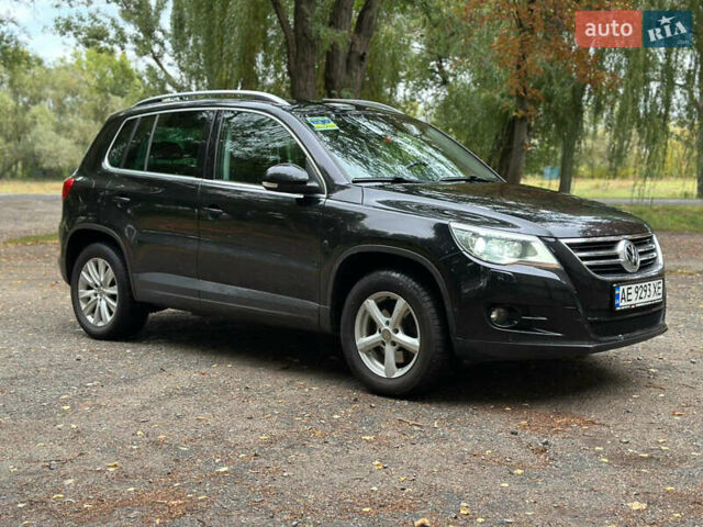 Черный Фольксваген Тигуан, объемом двигателя 1.98 л и пробегом 258 тыс. км за 10600 $, фото 2 на Automoto.ua