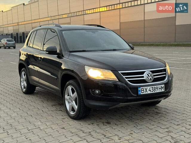 Чорний Фольксваген Тігуан, об'ємом двигуна 2 л та пробігом 290 тис. км за 10200 $, фото 8 на Automoto.ua