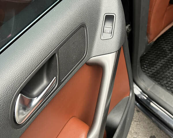 Черный Фольксваген Тигуан, объемом двигателя 1.98 л и пробегом 245 тыс. км за 9400 $, фото 16 на Automoto.ua