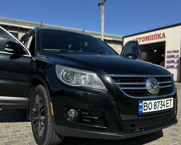 Чорний Фольксваген Тігуан, об'ємом двигуна 2 л та пробігом 270 тис. км за 11500 $, фото 3 на Automoto.ua
