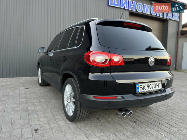 Черный Фольксваген Тигуан, объемом двигателя 1.97 л и пробегом 265 тыс. км за 12300 $, фото 10 на Automoto.ua
