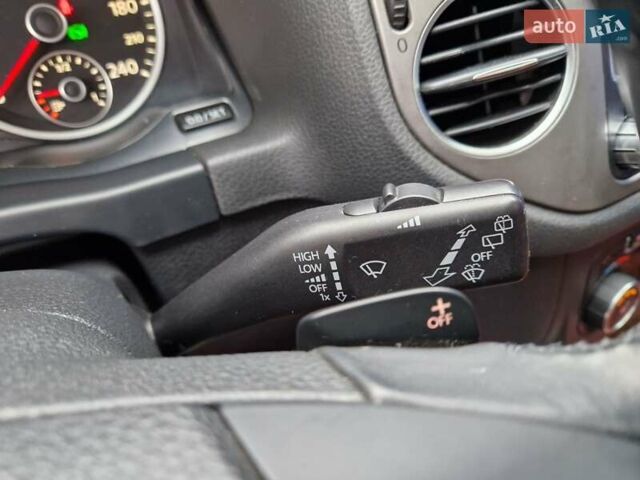 Черный Фольксваген Тигуан, объемом двигателя 2 л и пробегом 195 тыс. км за 13650 $, фото 31 на Automoto.ua