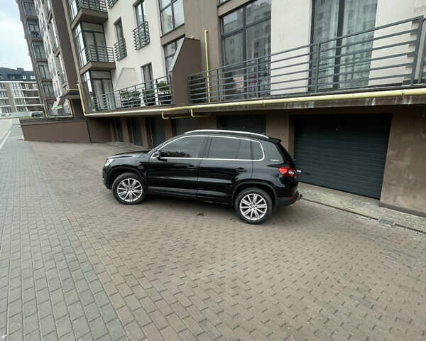 Черный Фольксваген Тигуан, объемом двигателя 2 л и пробегом 317 тыс. км за 10900 $, фото 18 на Automoto.ua