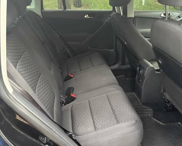 Черный Фольксваген Тигуан, объемом двигателя 1.97 л и пробегом 210 тыс. км за 11500 $, фото 10 на Automoto.ua