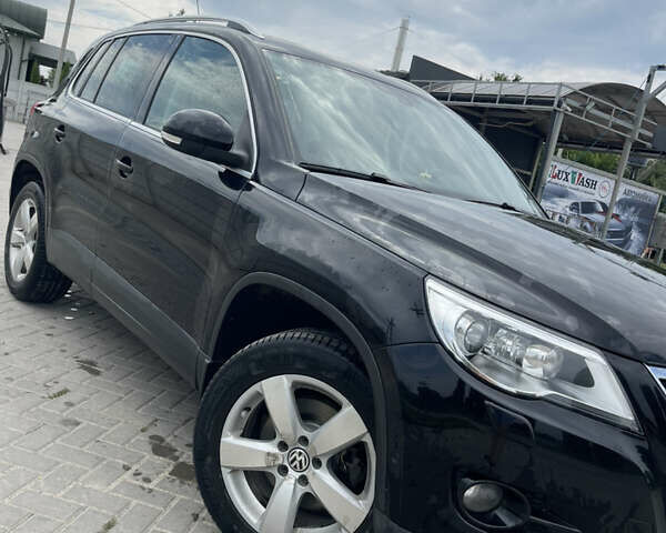 Черный Фольксваген Тигуан, объемом двигателя 1.97 л и пробегом 209 тыс. км за 12500 $, фото 5 на Automoto.ua