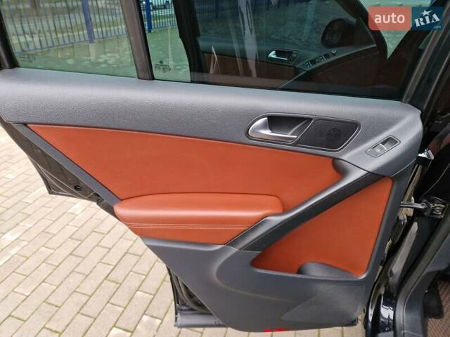 Черный Фольксваген Тигуан, объемом двигателя 2 л и пробегом 195 тыс. км за 13650 $, фото 32 на Automoto.ua