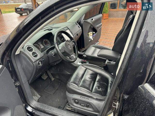 Чорний Фольксваген Тігуан, об'ємом двигуна 2 л та пробігом 285 тис. км за 13500 $, фото 10 на Automoto.ua