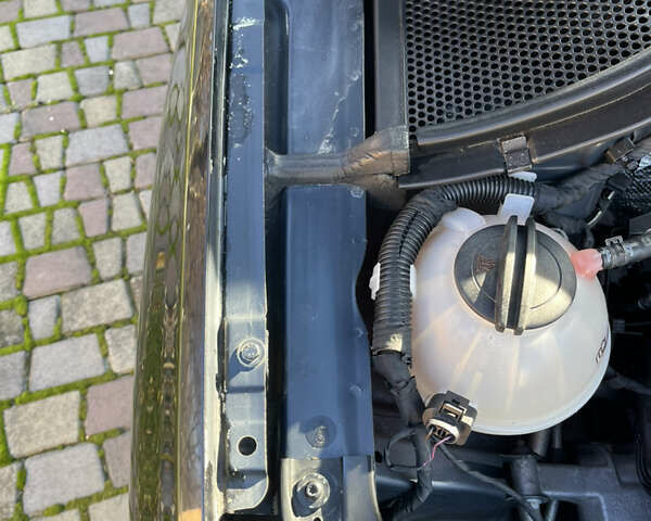 Чорний Фольксваген Тігуан, об'ємом двигуна 2 л та пробігом 170 тис. км за 13900 $, фото 28 на Automoto.ua