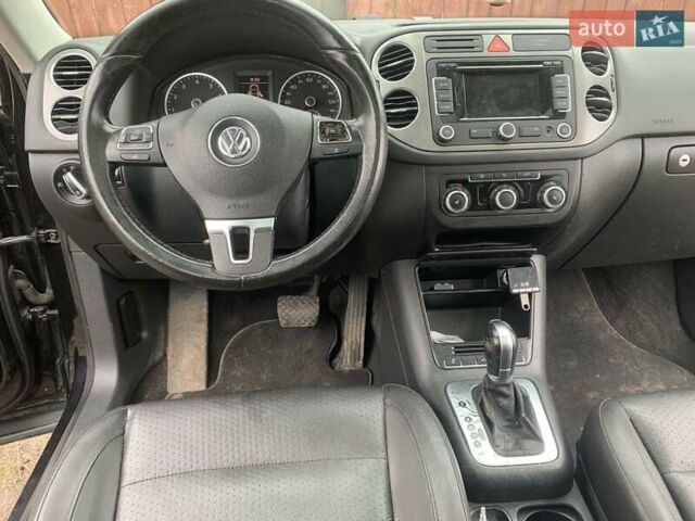 Чорний Фольксваген Тігуан, об'ємом двигуна 2 л та пробігом 199 тис. км за 10700 $, фото 11 на Automoto.ua