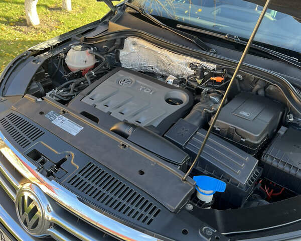 Чорний Фольксваген Тігуан, об'ємом двигуна 2 л та пробігом 170 тис. км за 13900 $, фото 27 на Automoto.ua