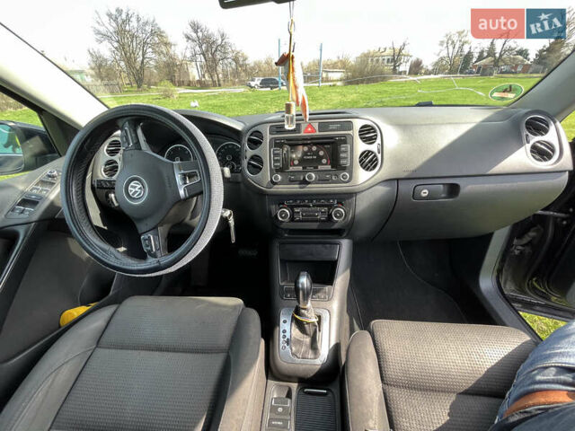 Чорний Фольксваген Тігуан, об'ємом двигуна 2 л та пробігом 260 тис. км за 13000 $, фото 8 на Automoto.ua