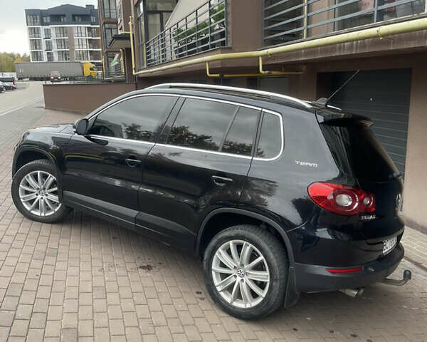 Черный Фольксваген Тигуан, объемом двигателя 2 л и пробегом 317 тыс. км за 10900 $, фото 14 на Automoto.ua