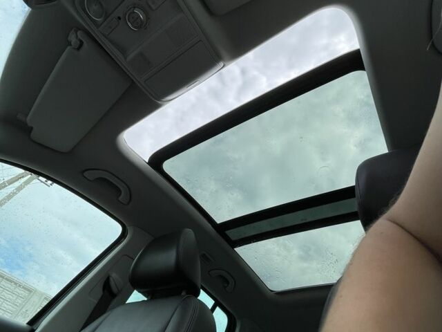 Черный Фольксваген Тигуан, объемом двигателя 2 л и пробегом 209 тыс. км за 12500 $, фото 9 на Automoto.ua