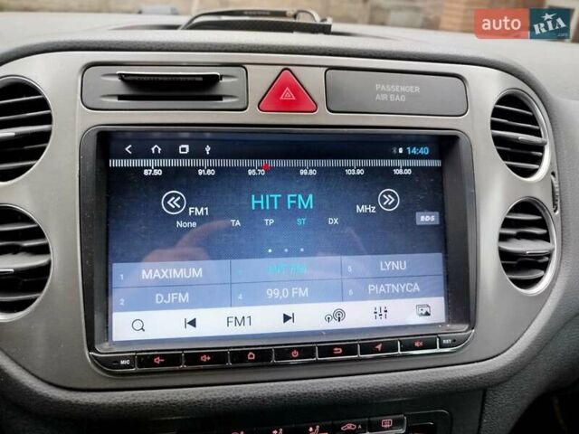 Чорний Фольксваген Тігуан, об'ємом двигуна 1.97 л та пробігом 272 тис. км за 11750 $, фото 4 на Automoto.ua