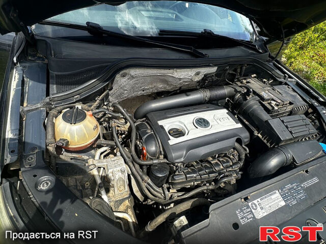 Чорний Фольксваген Тігуан, об'ємом двигуна 2 л та пробігом 309 тис. км за 8700 $, фото 9 на Automoto.ua