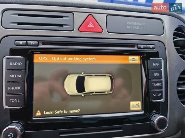 Черный Фольксваген Тигуан, объемом двигателя 2 л и пробегом 195 тыс. км за 13650 $, фото 24 на Automoto.ua