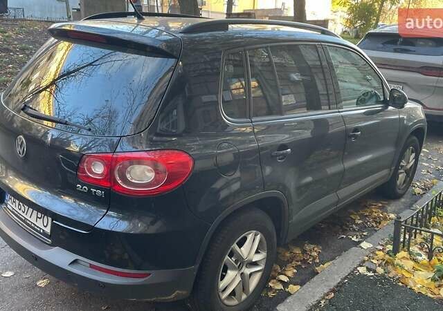Черный Фольксваген Тигуан, объемом двигателя 2 л и пробегом 223 тыс. км за 10450 $, фото 3 на Automoto.ua