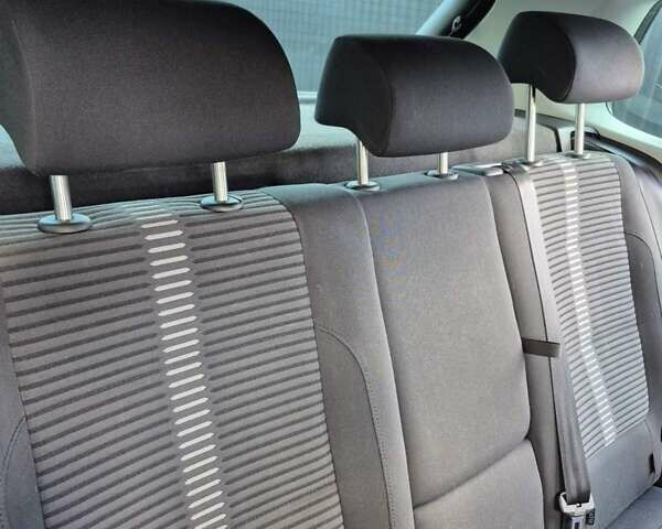 Чорний Фольксваген Тігуан, об'ємом двигуна 2 л та пробігом 218 тис. км за 9300 $, фото 10 на Automoto.ua