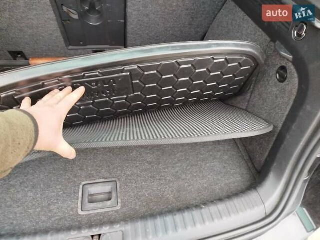 Чорний Фольксваген Тігуан, об'ємом двигуна 1.97 л та пробігом 272 тис. км за 11750 $, фото 7 на Automoto.ua