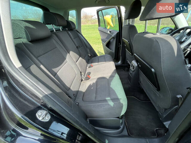Чорний Фольксваген Тігуан, об'ємом двигуна 2 л та пробігом 260 тис. км за 13000 $, фото 9 на Automoto.ua