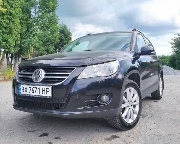Черный Фольксваген Тигуан, объемом двигателя 2 л и пробегом 269 тыс. км за 12300 $, фото 12 на Automoto.ua