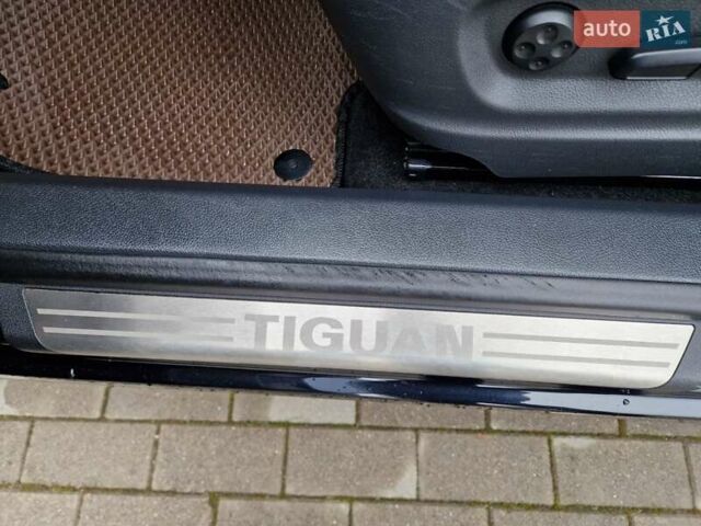 Черный Фольксваген Тигуан, объемом двигателя 2 л и пробегом 195 тыс. км за 13650 $, фото 18 на Automoto.ua