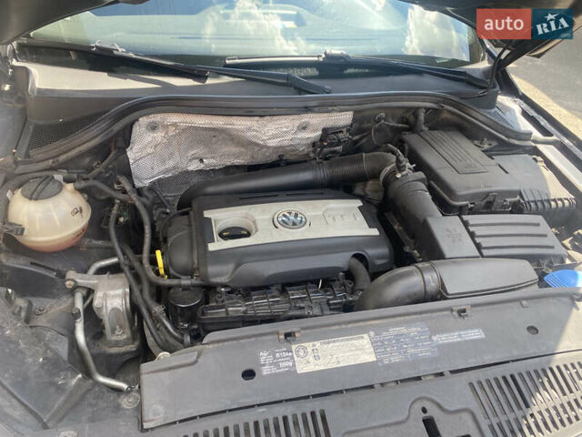 Черный Фольксваген Тигуан, объемом двигателя 2 л и пробегом 158 тыс. км за 10800 $, фото 18 на Automoto.ua