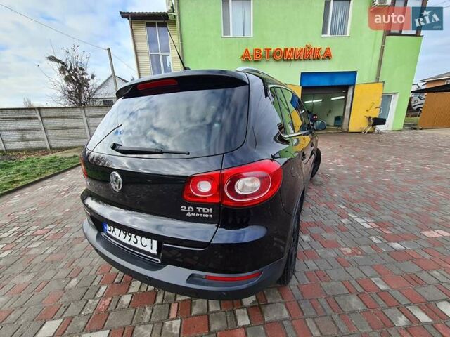 Черный Фольксваген Тигуан, объемом двигателя 2 л и пробегом 252 тыс. км за 14700 $, фото 3 на Automoto.ua