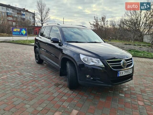 Черный Фольксваген Тигуан, объемом двигателя 2 л и пробегом 252 тыс. км за 14700 $, фото 4 на Automoto.ua