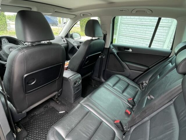 Черный Фольксваген Тигуан, объемом двигателя 2 л и пробегом 209 тыс. км за 12500 $, фото 5 на Automoto.ua