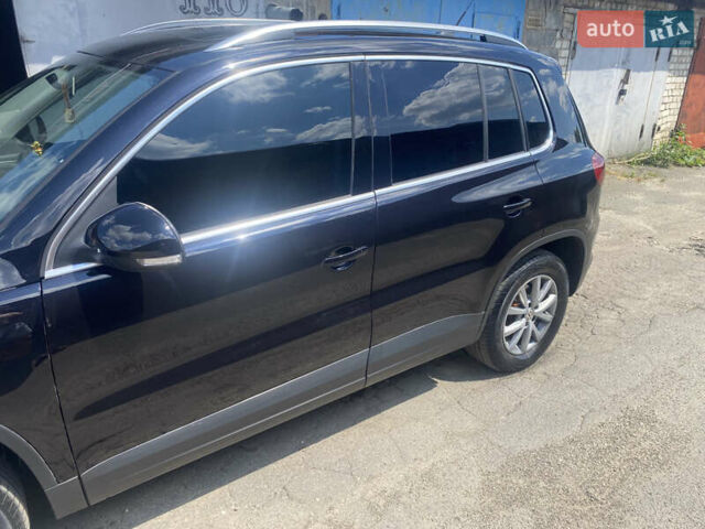 Черный Фольксваген Тигуан, объемом двигателя 2 л и пробегом 158 тыс. км за 10800 $, фото 4 на Automoto.ua