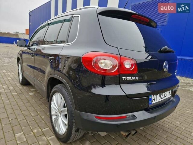 Черный Фольксваген Тигуан, объемом двигателя 2 л и пробегом 195 тыс. км за 13300 $, фото 6 на Automoto.ua