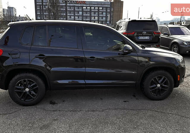 Черный Фольксваген Тигуан, объемом двигателя 2 л и пробегом 225 тыс. км за 9400 $, фото 18 на Automoto.ua
