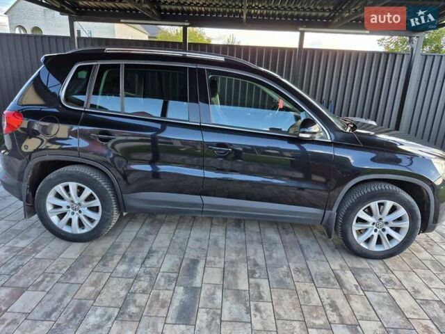 Чорний Фольксваген Тігуан, об'ємом двигуна 2 л та пробігом 218 тис. км за 9300 $, фото 9 на Automoto.ua