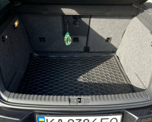 Чорний Фольксваген Тігуан, об'ємом двигуна 2 л та пробігом 170 тис. км за 13900 $, фото 13 на Automoto.ua