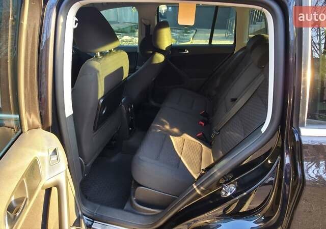 Чорний Фольксваген Тігуан, об'ємом двигуна 1.97 л та пробігом 148 тис. км за 13500 $, фото 8 на Automoto.ua