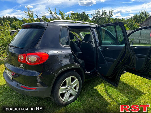 Чорний Фольксваген Тігуан, об'ємом двигуна 2 л та пробігом 309 тис. км за 8700 $, фото 3 на Automoto.ua