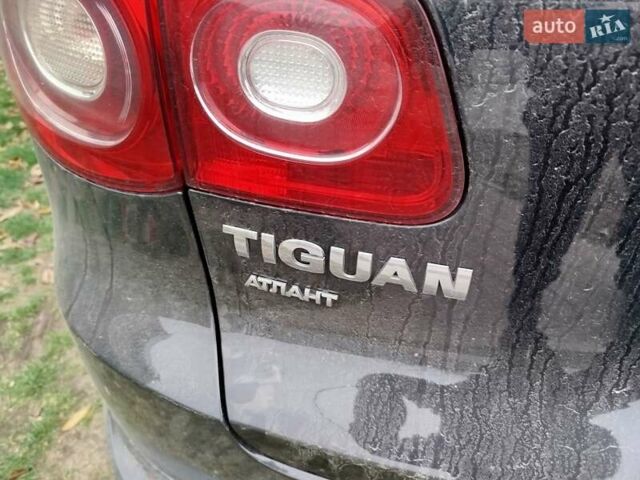 Чорний Фольксваген Тігуан, об'ємом двигуна 1.97 л та пробігом 272 тис. км за 11750 $, фото 5 на Automoto.ua