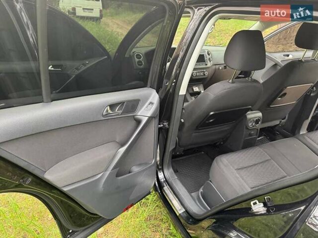 Черный Фольксваген Тигуан, объемом двигателя 1.97 л и пробегом 210 тыс. км за 11500 $, фото 6 на Automoto.ua