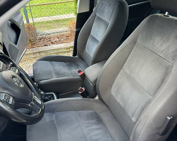 Черный Фольксваген Тигуан, объемом двигателя 1.97 л и пробегом 182 тыс. км за 14000 $, фото 10 на Automoto.ua