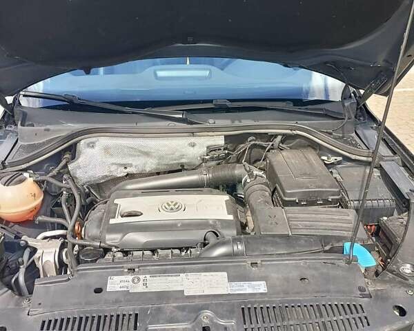 Черный Фольксваген Тигуан, объемом двигателя 2 л и пробегом 259 тыс. км за 11900 $, фото 8 на Automoto.ua