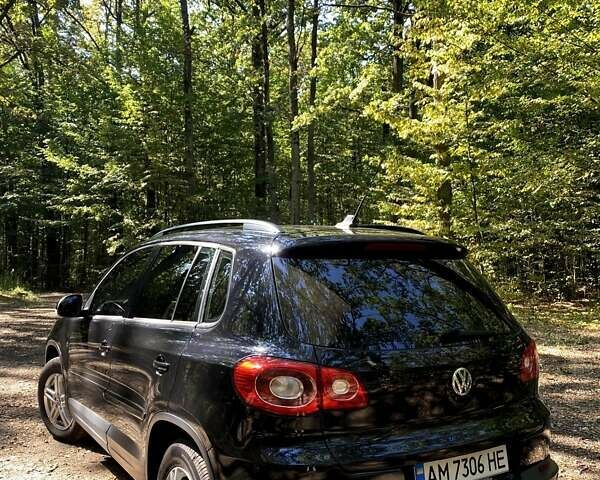 Черный Фольксваген Тигуан, объемом двигателя 2 л и пробегом 250 тыс. км за 12000 $, фото 13 на Automoto.ua