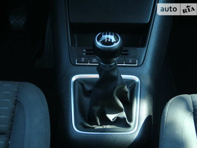 Черный Фольксваген Тигуан, объемом двигателя 2 л и пробегом 238 тыс. км за 10000 $, фото 6 на Automoto.ua