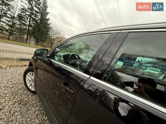 Чорний Фольксваген Тігуан, об'ємом двигуна 2 л та пробігом 238 тис. км за 10599 $, фото 75 на Automoto.ua