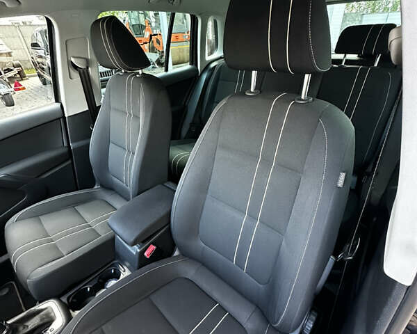 Черный Фольксваген Тигуан, объемом двигателя 1.98 л и пробегом 210 тыс. км за 12000 $, фото 15 на Automoto.ua