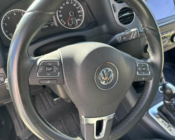 Черный Фольксваген Тигуан, объемом двигателя 1.98 л и пробегом 123 тыс. км за 14800 $, фото 78 на Automoto.ua