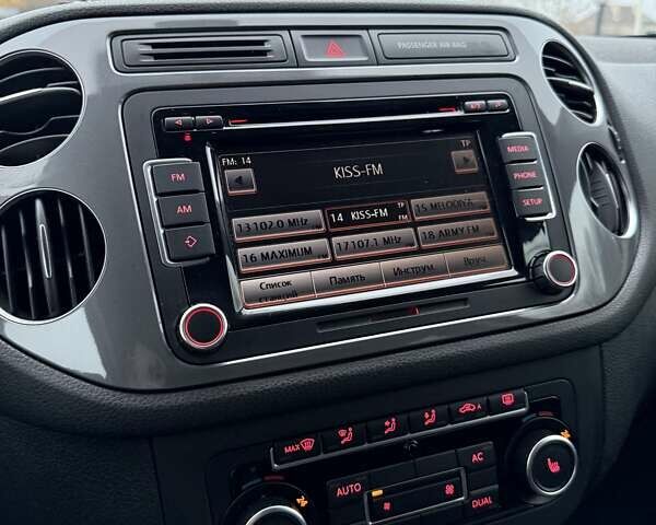 Черный Фольксваген Тигуан, объемом двигателя 1.98 л и пробегом 251 тыс. км за 13700 $, фото 7 на Automoto.ua